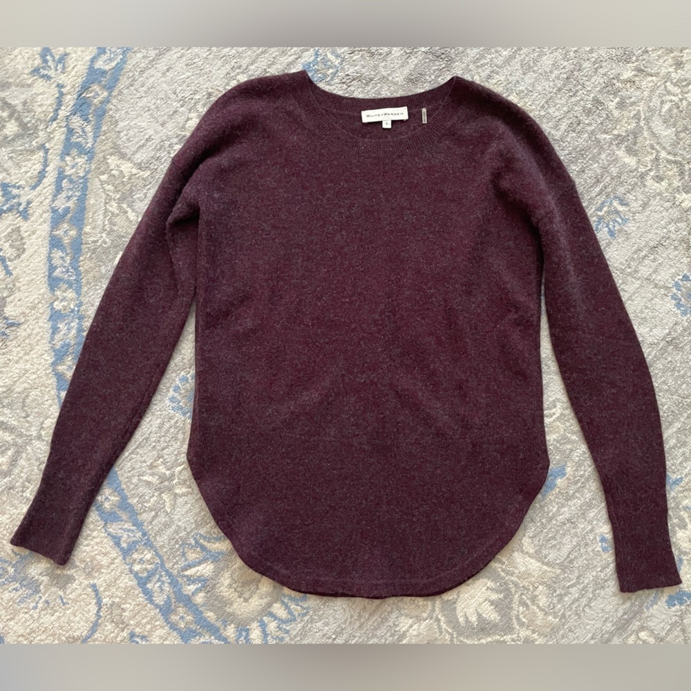 WHITE + WARREN Curved Rib Hem Crewneck Cashmere Sweater in Maroon/Purple/Magenta - Picture 2 of 10